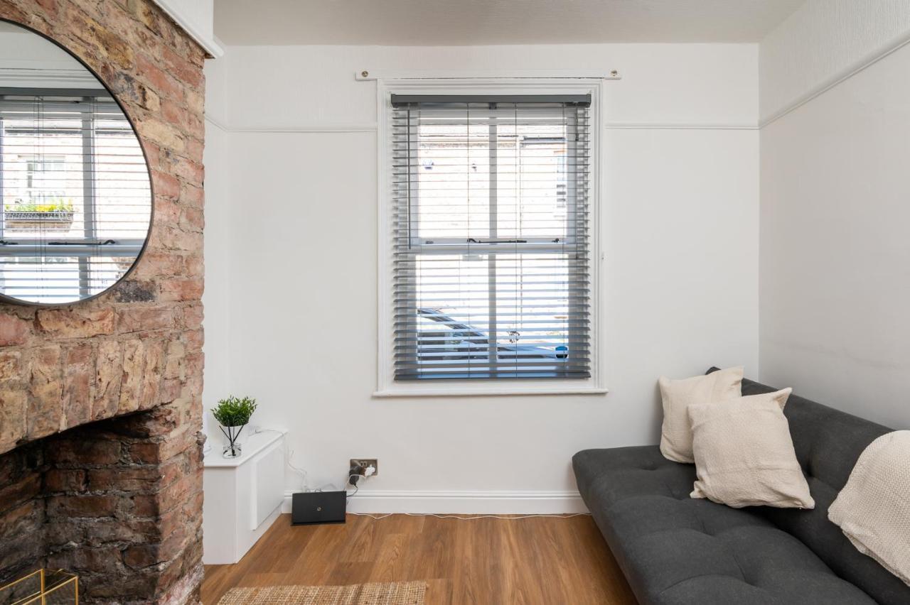 Stylish, Centrally Located Terrace - Pass The Key York Exterior photo